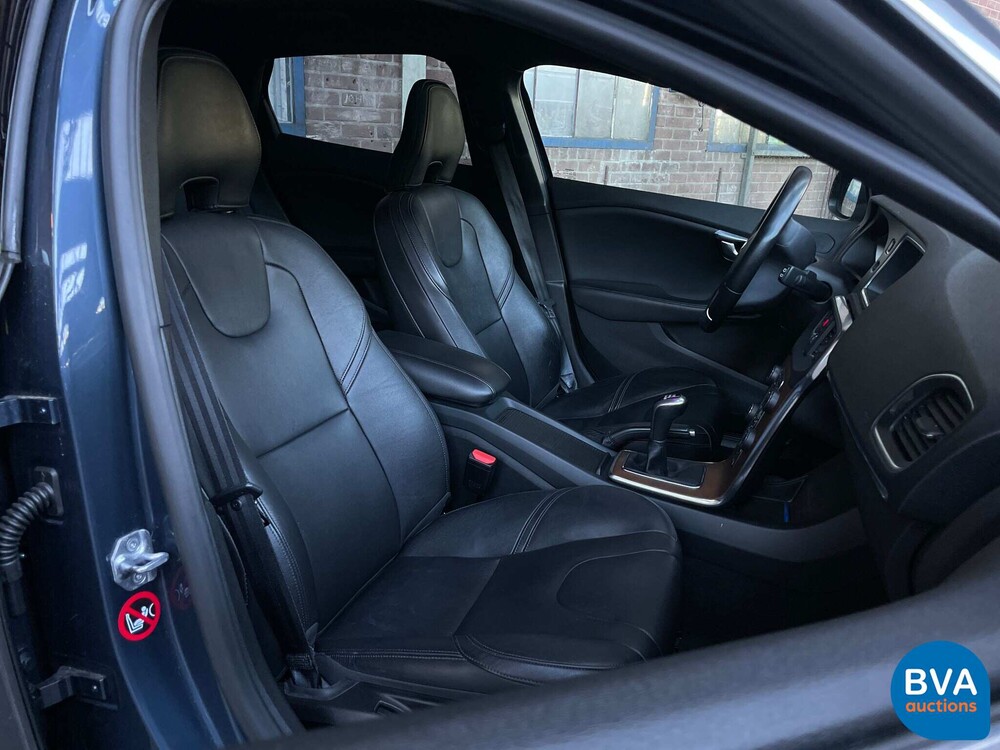 Volvo V40 2.0 D2 Nordic+ 120pk 2016, KT-159-F Orig. NL