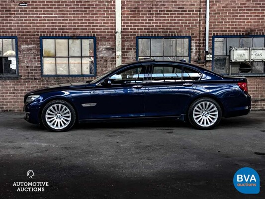 BMW 750i High Executive F04 4.4 V8 7er Serie 407 PS 2009.