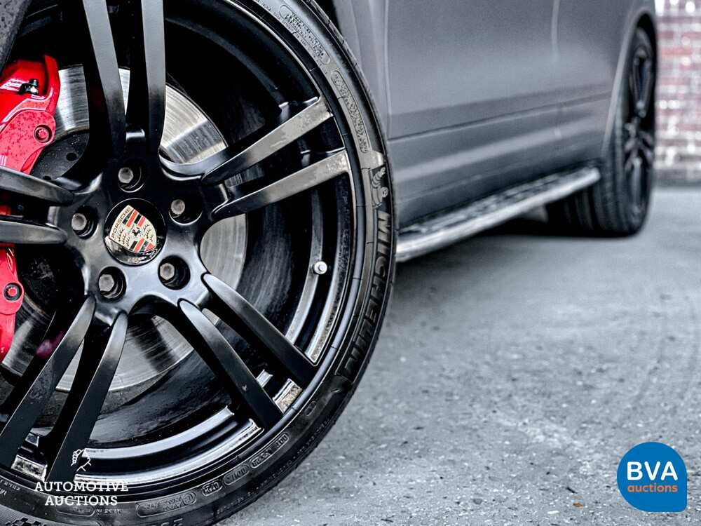 Porsche Cayenne Turbo 4.8 V8 500hp 2010.