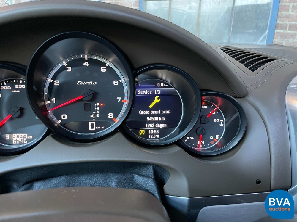 Porsche Cayenne Turbo 4.8 V8 500 PS 2010.