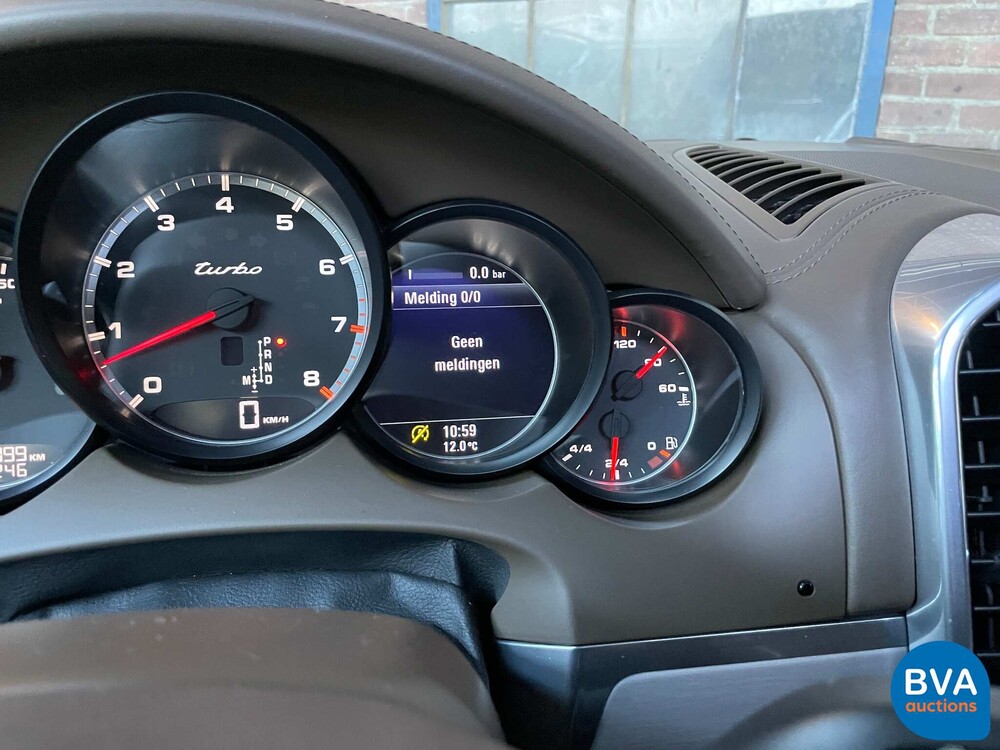 Porsche Cayenne Turbo 4.8 V8 500 PS 2010.