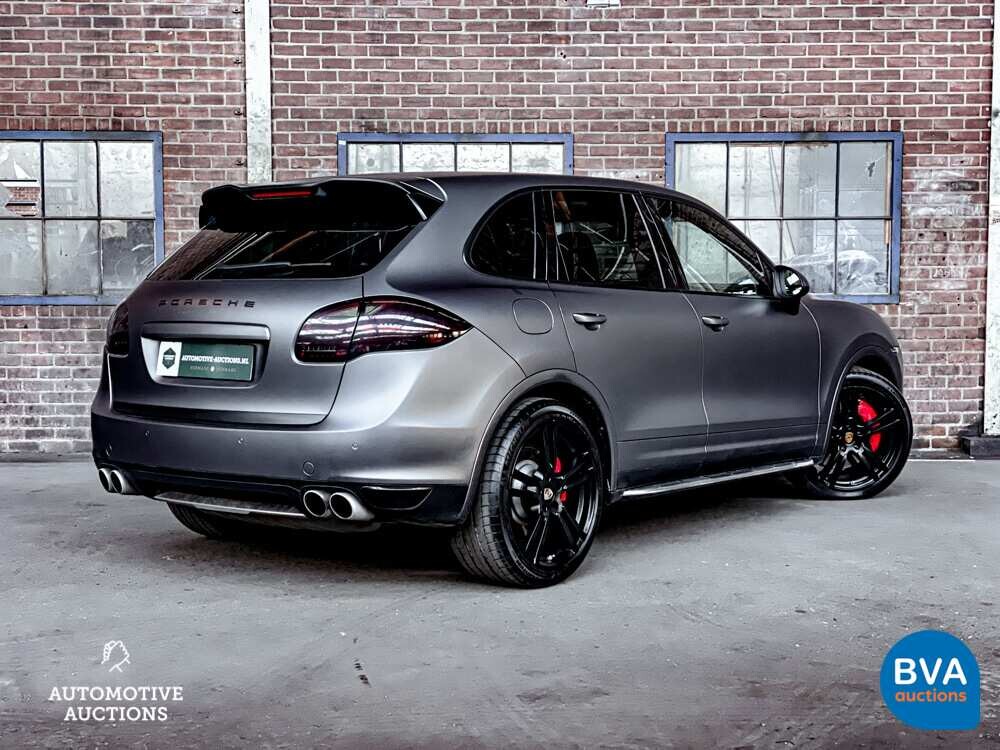 Porsche Cayenne Turbo 4.8 V8 500 PS 2010.