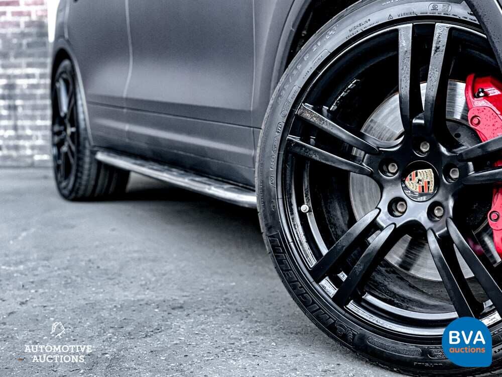 Porsche Cayenne Turbo 4.8 V8 500 PS 2010.