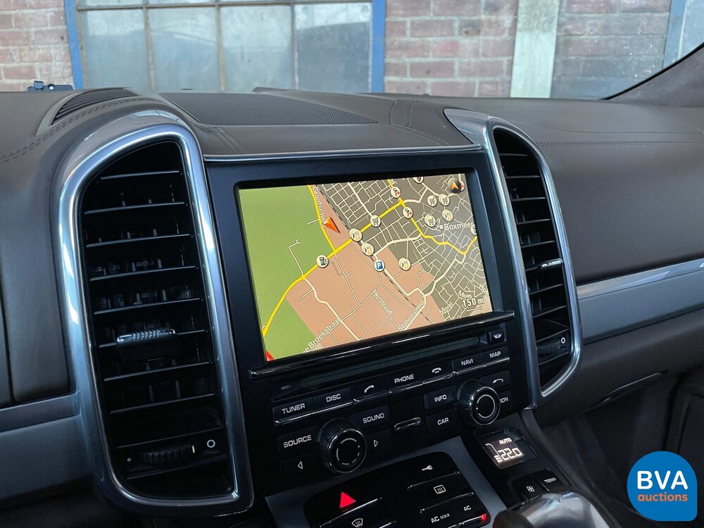Porsche Cayenne Turbo 4.8 V8 500 PS 2010.