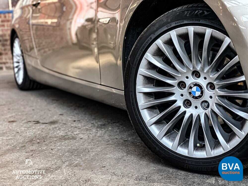 BMW 320i Coupé 163PS 3er 2007.