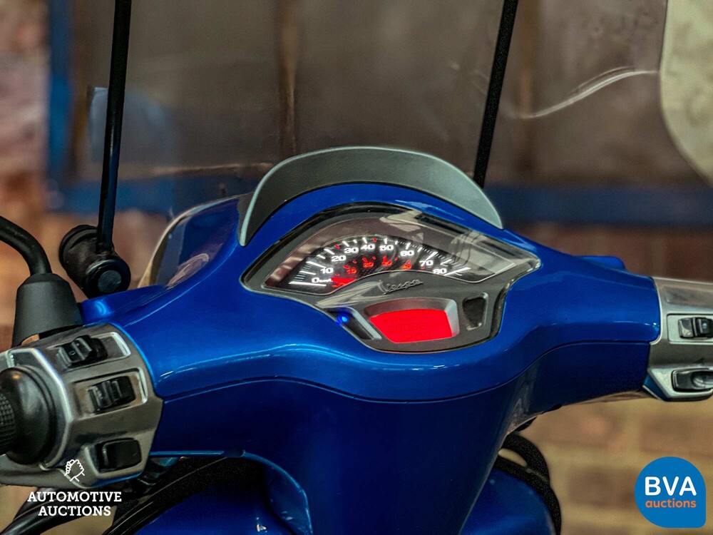 Piaggio Vespa Sprint 25km 2015, F-388-ZD -Full option- 