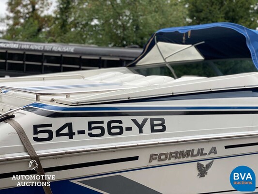 Formel 271SR1 Schnellboot 230 PS mit Anhänger 1996, 54-56-YB.