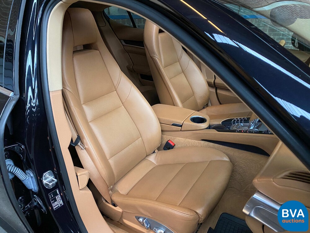 Porsche Panamera 4S 3.0 V6 420hp 2014, J-540-NJ.