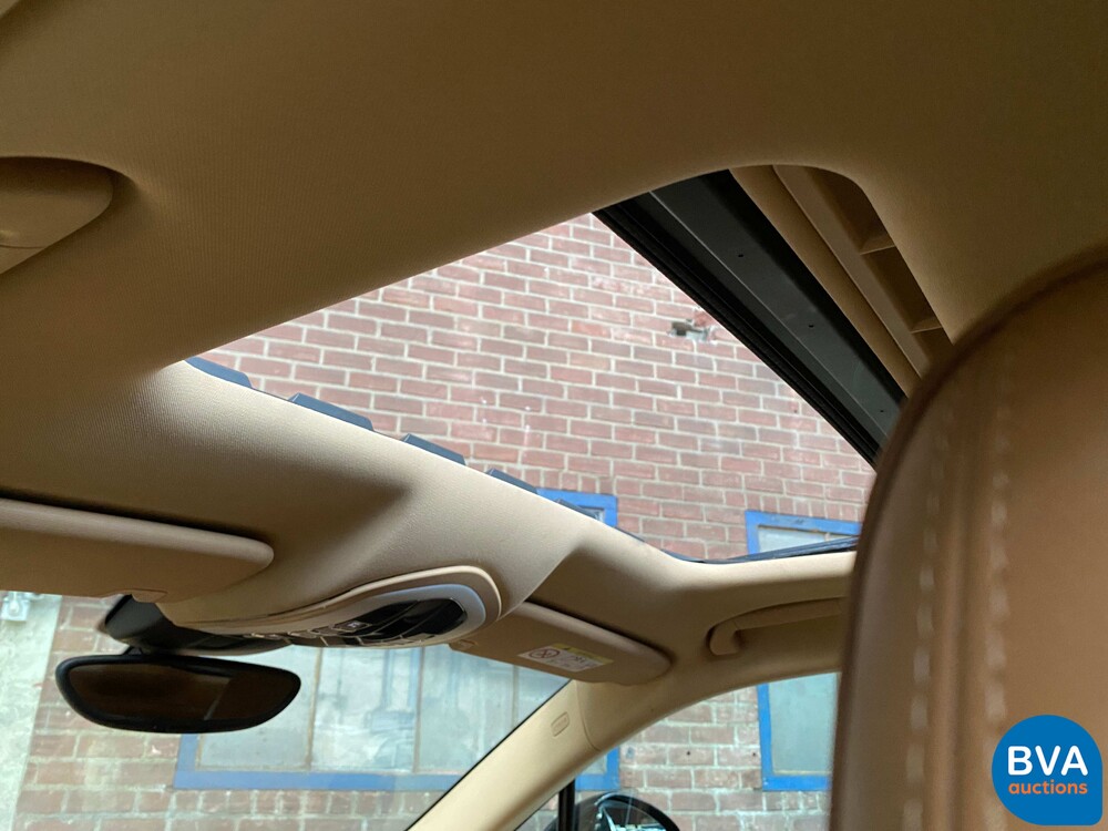 Porsche Panamera 4S 3.0 V6 420hp 2014, J-540-NJ.