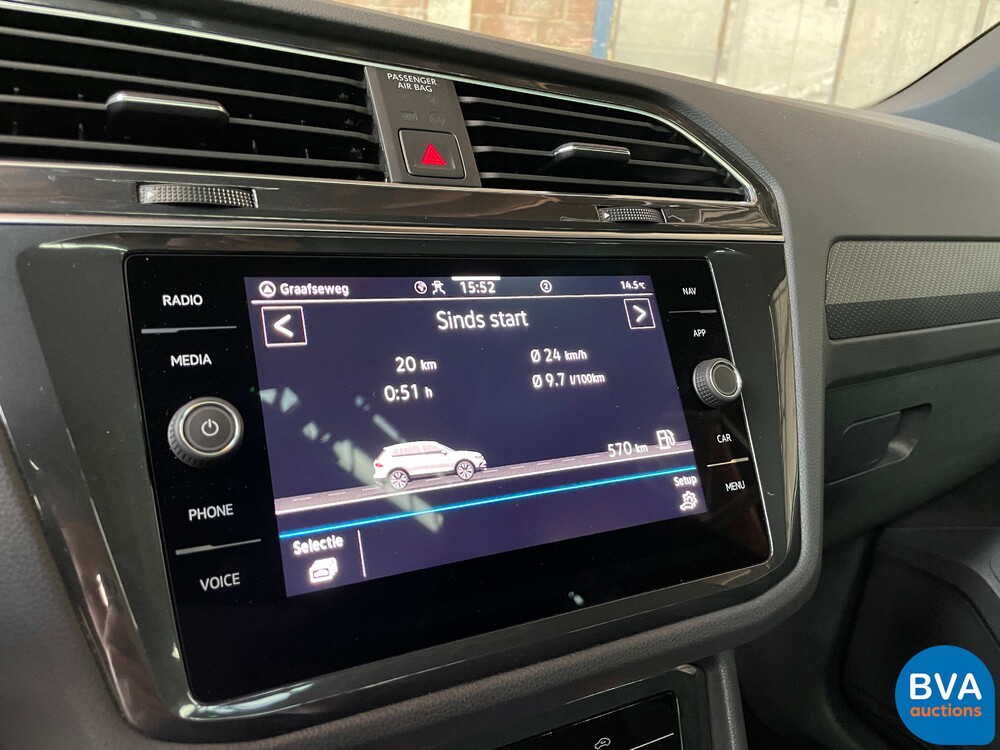 Volkswagen Tiguan 1.5 TSI R-Line 2021 -Org. NL-Warranty, N-982-RJ.