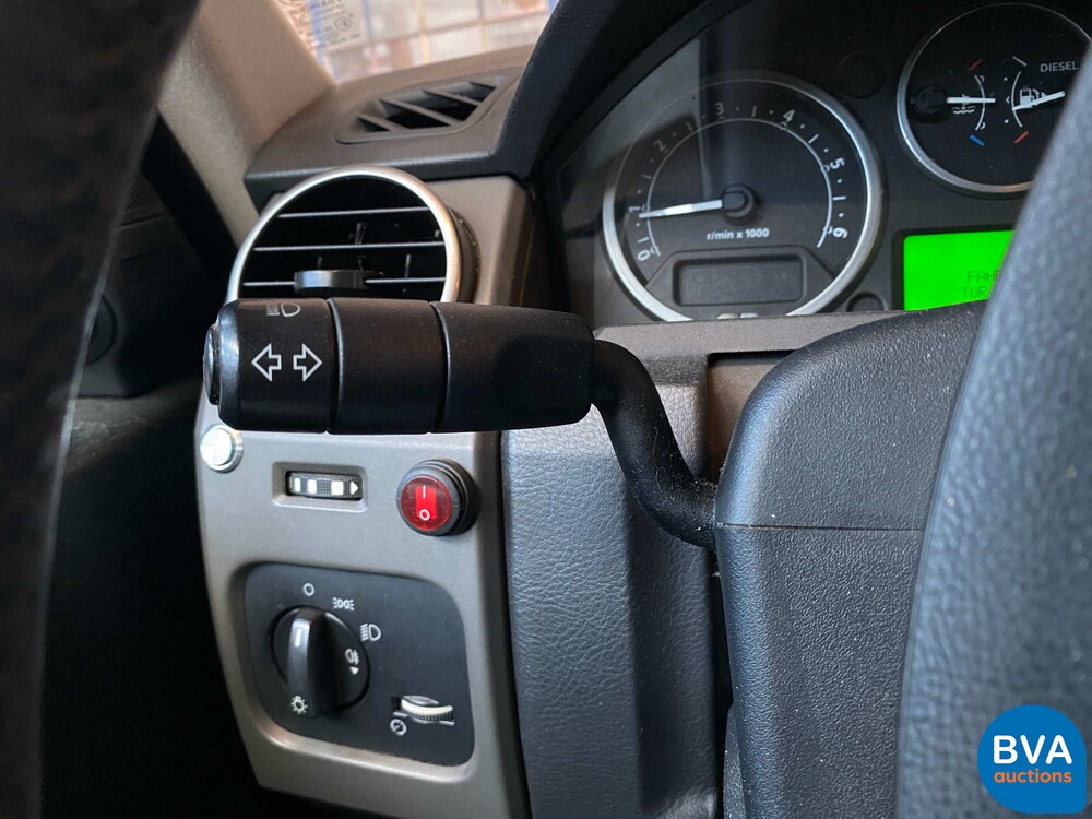 Landrover Discovery 2.7 TdV6 HSE 190 PS 2004, G-892-VT.