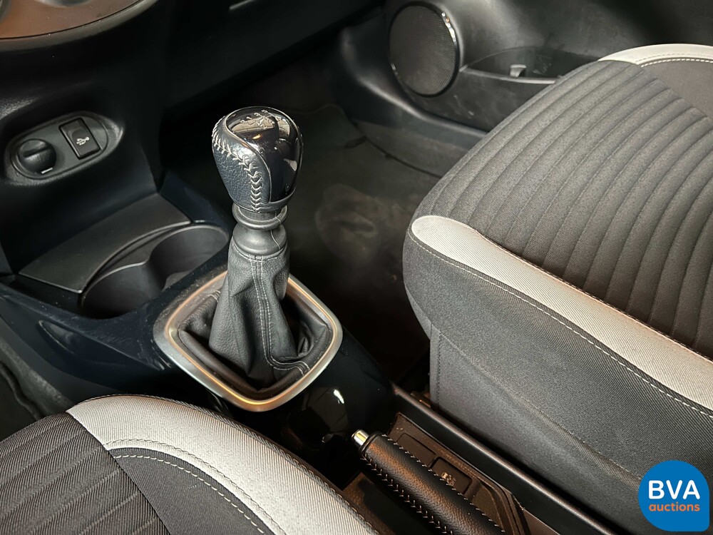 Toyota Yaris 1.3 VVT-i Trend Bi-Tone 99pk 2017, G-741-GF 