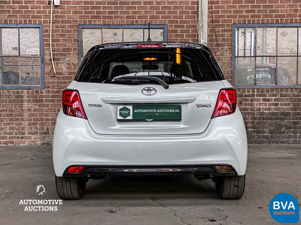 Toyota Yaris 1.3 VVT-i Trend Bi-Tone 99pk 2017, G-741-GF 