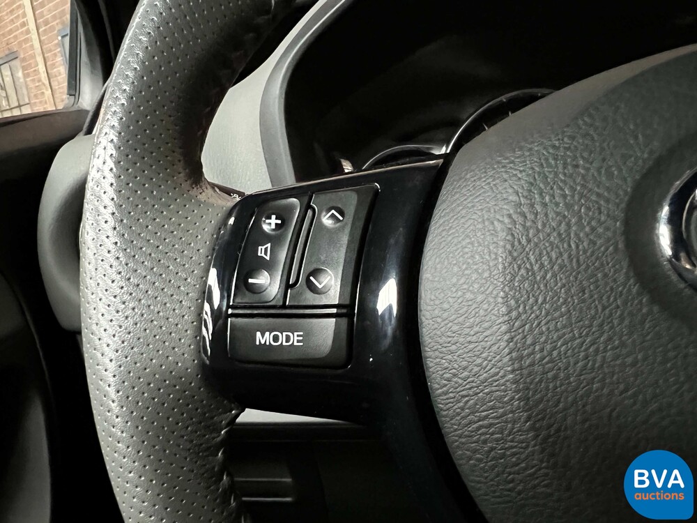 Toyota Yaris 1.3 VVT-i Trend Bi-Tone 99pk 2017, G-741-GF 