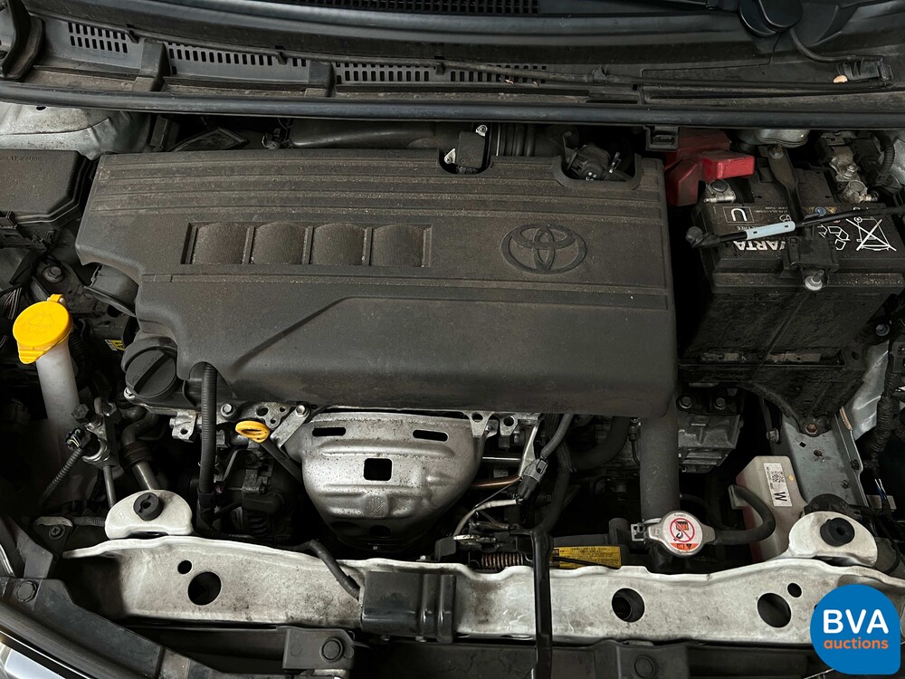 Toyota Yaris 1.3 VVT-i Trend Bi-Tone 99pk 2017, G-741-GF 