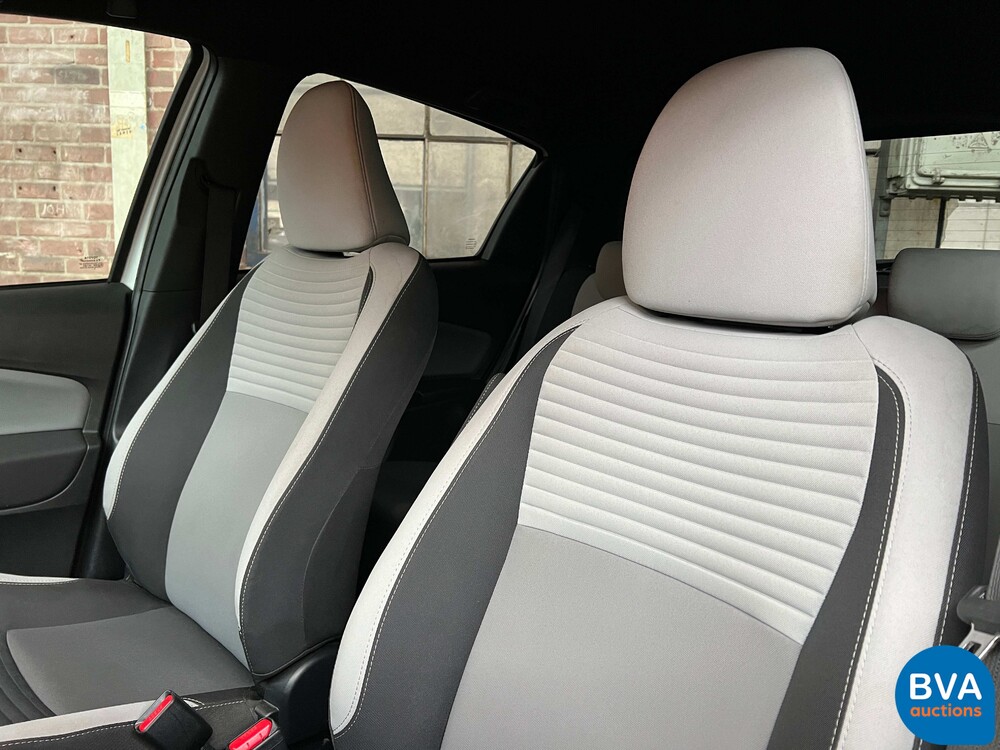 Toyota Yaris 1.3 VVT-i Trend Bi-Tone 99pk 2017, G-741-GF 