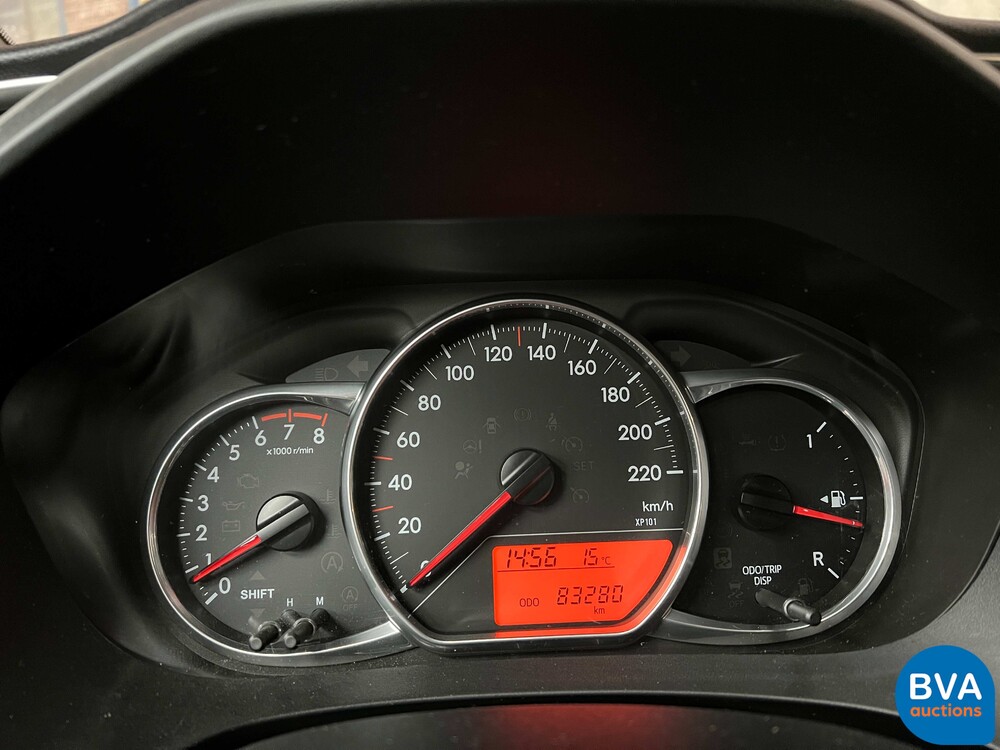 Toyota Yaris 1.3 VVT-i Trend Bi-Tone 99pk 2017, G-741-GF 