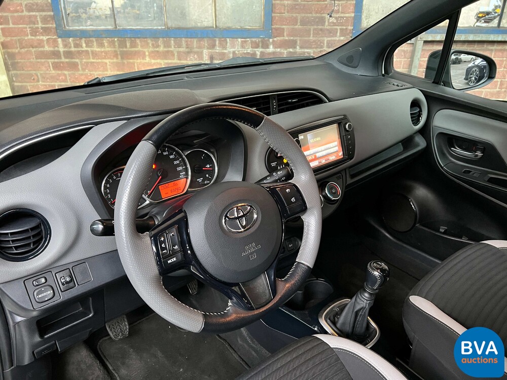 Toyota Yaris 1.3 VVT-i Trend Bi-Tone 99pk 2017, G-741-GF 