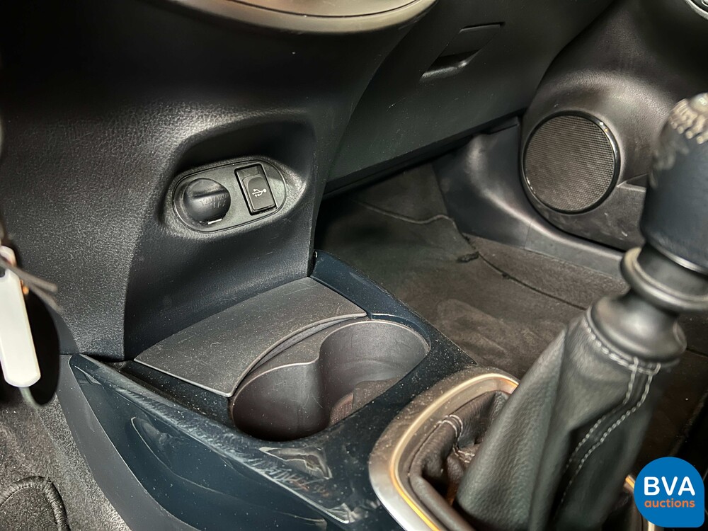 Toyota Yaris 1.3 VVT-i Trend Bi-Tone 99pk 2017, G-741-GF 