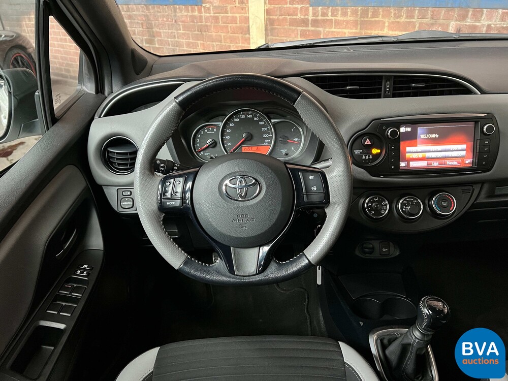Toyota Yaris 1.3 VVT-i Trend Bi-Tone 99pk 2017, G-741-GF 