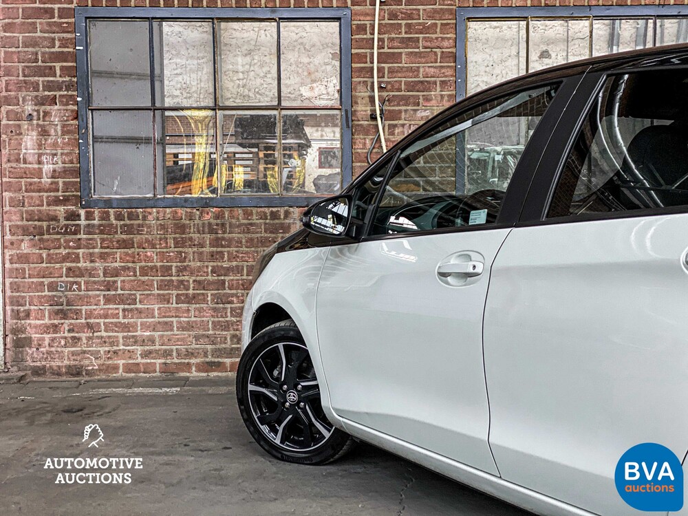 Toyota Yaris 1.3 VVT-i Trend Bi-Tone 99pk 2017, G-741-GF 