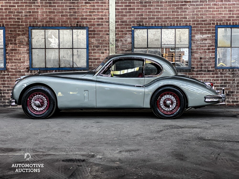Jaguar XK140 Coupé mit festem Kopf FHC XK 140 1954, PM-28-45.