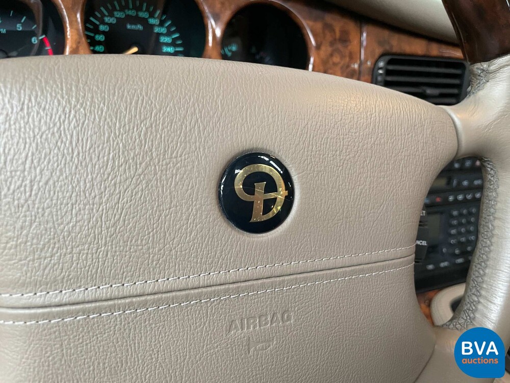 Daimler Super V8 Lang 370PS 2001.