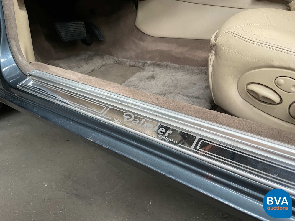 Daimler Super V8 Lang 370PS 2001.