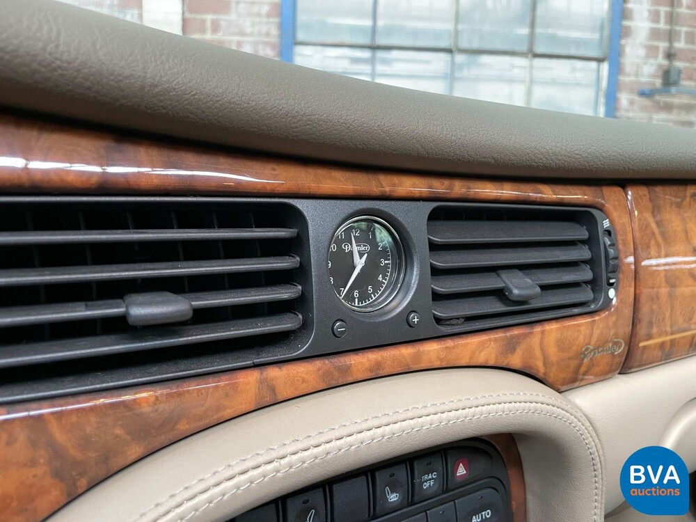 Daimler Super V8 Lang 370PS 2001.