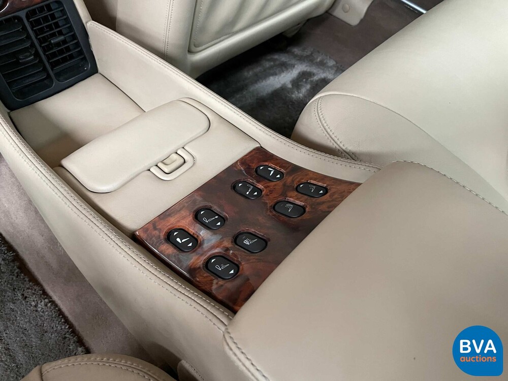 Daimler Super V8 Lang 370PS 2001.