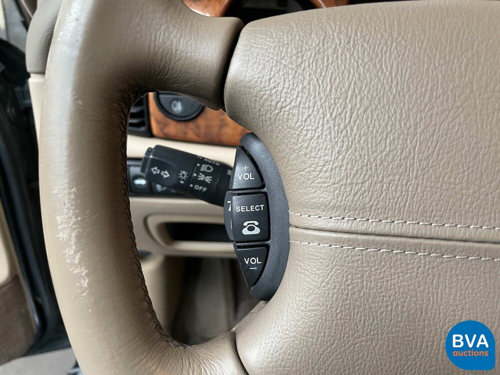 Daimler Super V8 Lang 370PS 2001.