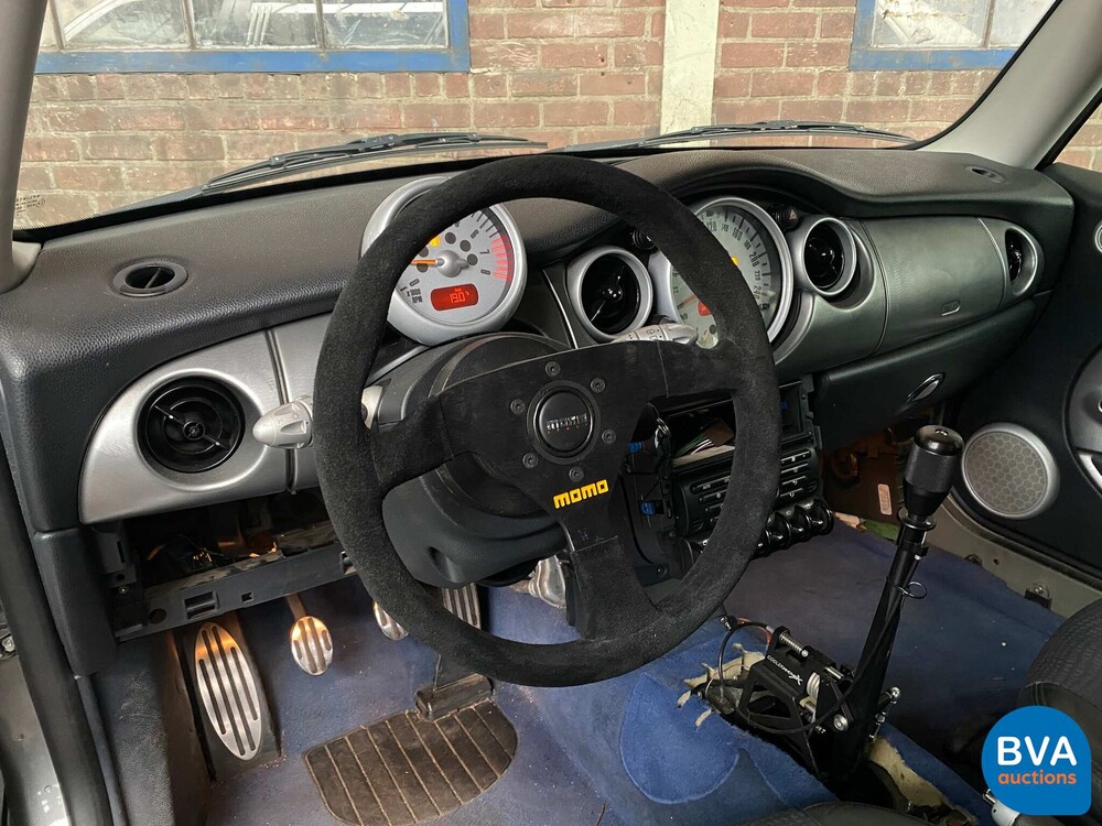 Mini Cooper S1.6 163 PS Rennstreckenwagen von 2003, 9-SBP-43.
