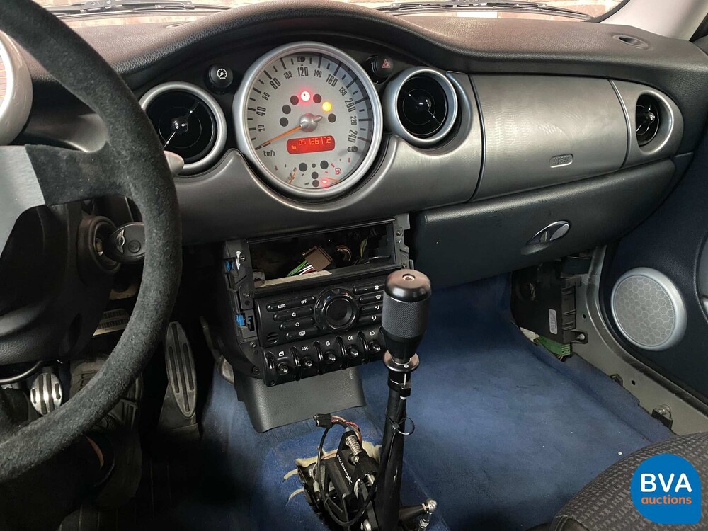 Mini Cooper S1.6 163 PS Rennstreckenwagen von 2003, 9-SBP-43.