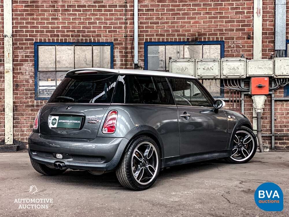 Mini Cooper S1.6 163 PS Rennstreckenwagen von 2003, 9-SBP-43.