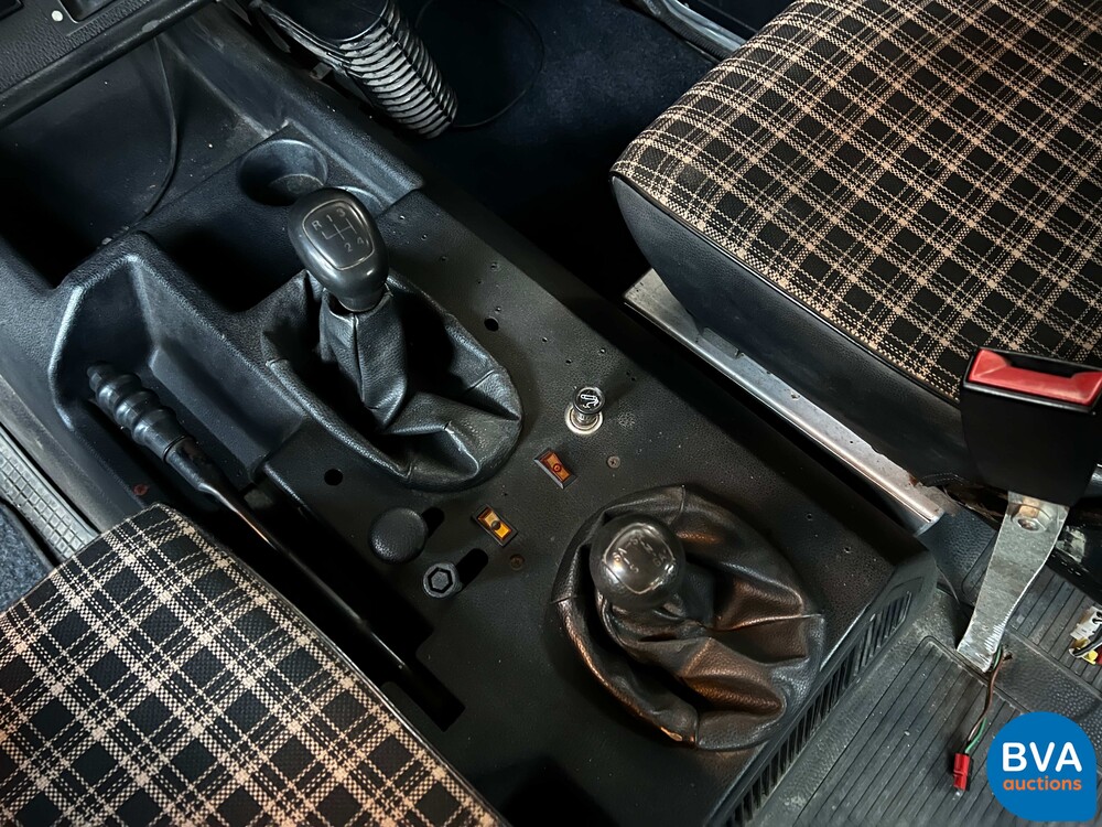 Mercedes-Benz 300GD Turbo Barndoors G-Klasse 125 PS 1980, P-061-DS.