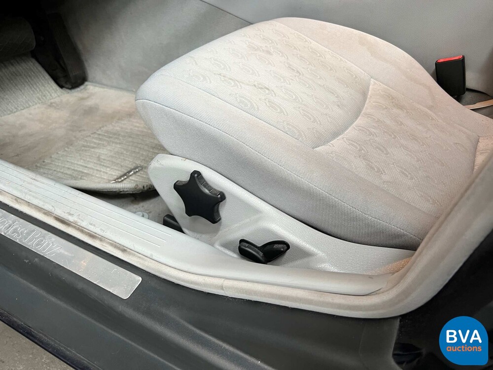 Mercedes-Benz C180 Elegance C-Klasse 129 PS 2002, KS-745-N.