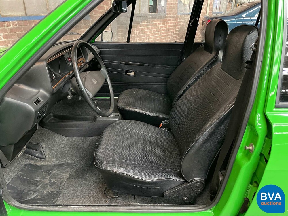 VW Passat 1.6 S Kombi 75 PS 1980 Automatik.