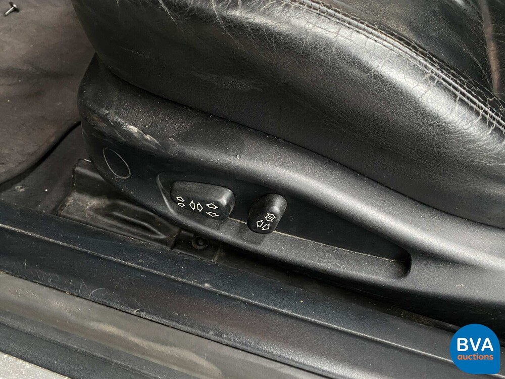 BMW 318Ci Cabriolet 3er Serie 143pk 2002, JG-912-V.