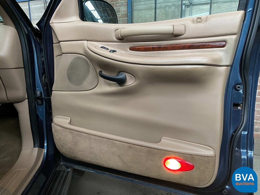 Lincoln Navigator 5.4 V8 230 PS 1999, 37-DT-TF.