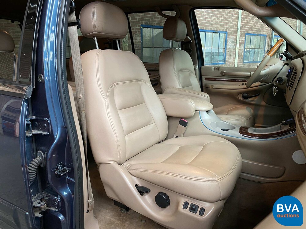 Lincoln Navigator 5.4 V8 230 PS 1999, 37-DT-TF.