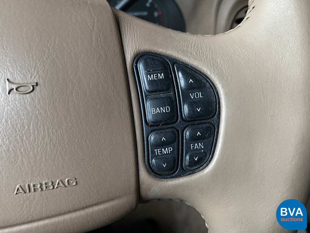 Lincoln Navigator 5.4 V8 230 PS 1999, 37-DT-TF.