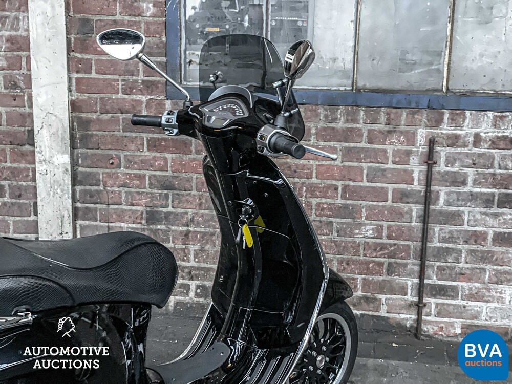 Piaggio Vespa Sprint 25km 2016, DGL-57-P