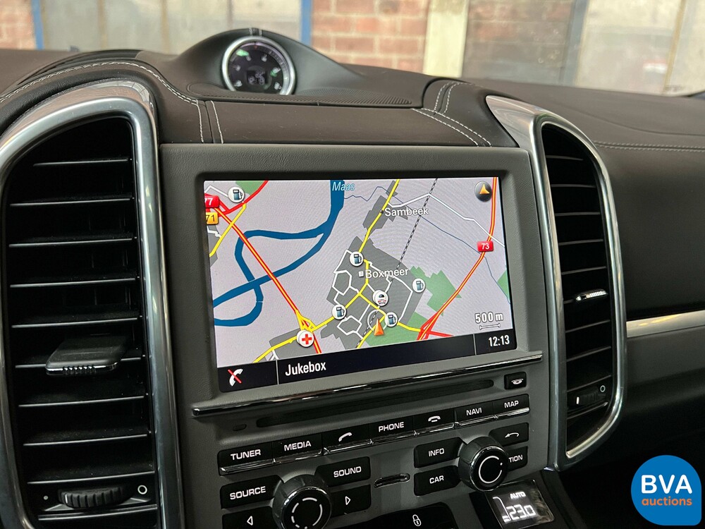 Porsche Cayenne S4.8 Sportchrono 400 PS 2013, JP-842-T.