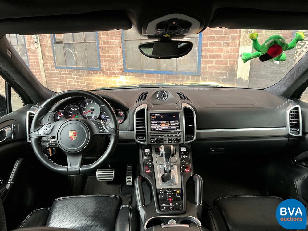 Porsche Cayenne S4.8 Sportchrono 400 PS 2013, JP-842-T.