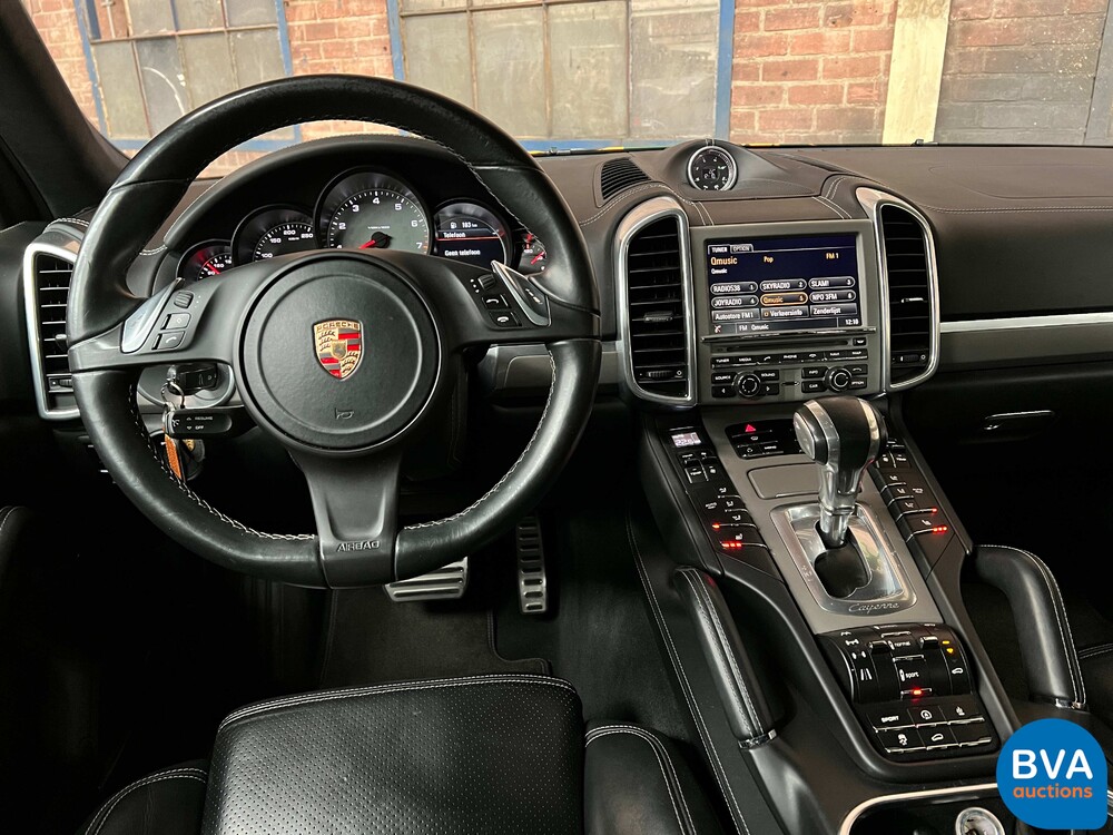 Porsche Cayenne S4.8 Sportchrono 400 PS 2013, JP-842-T.
