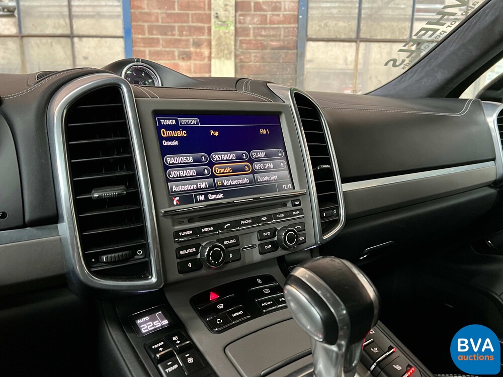 Porsche Cayenne S4.8 Sportchrono 400 PS 2013, JP-842-T.