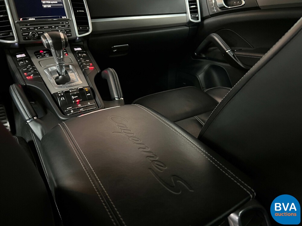 Porsche Cayenne S4.8 Sportchrono 400 PS 2013, JP-842-T.