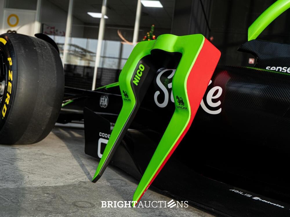 Stake F1 Team KICK Sauber Showcar 1:1 Scale