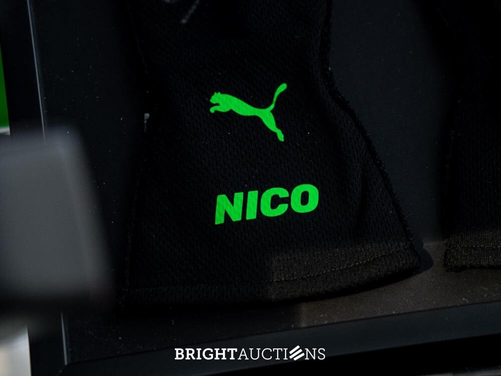 Stake F1 Team KICK Sauber Showcar 1:1 Scale