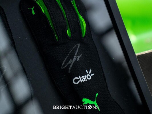 Stake F1 Team KICK Sauber Showcar 1:1 Scale